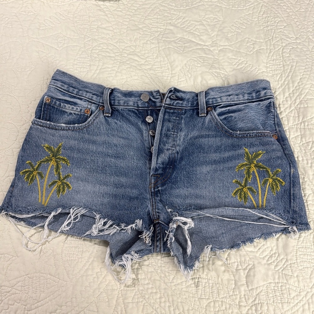 Levi’s 501 jean shorts